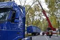 LKW verliert Auflieger Koeln Boltensternstr Pasteurstr P1956